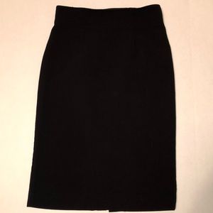Back pencil skirt